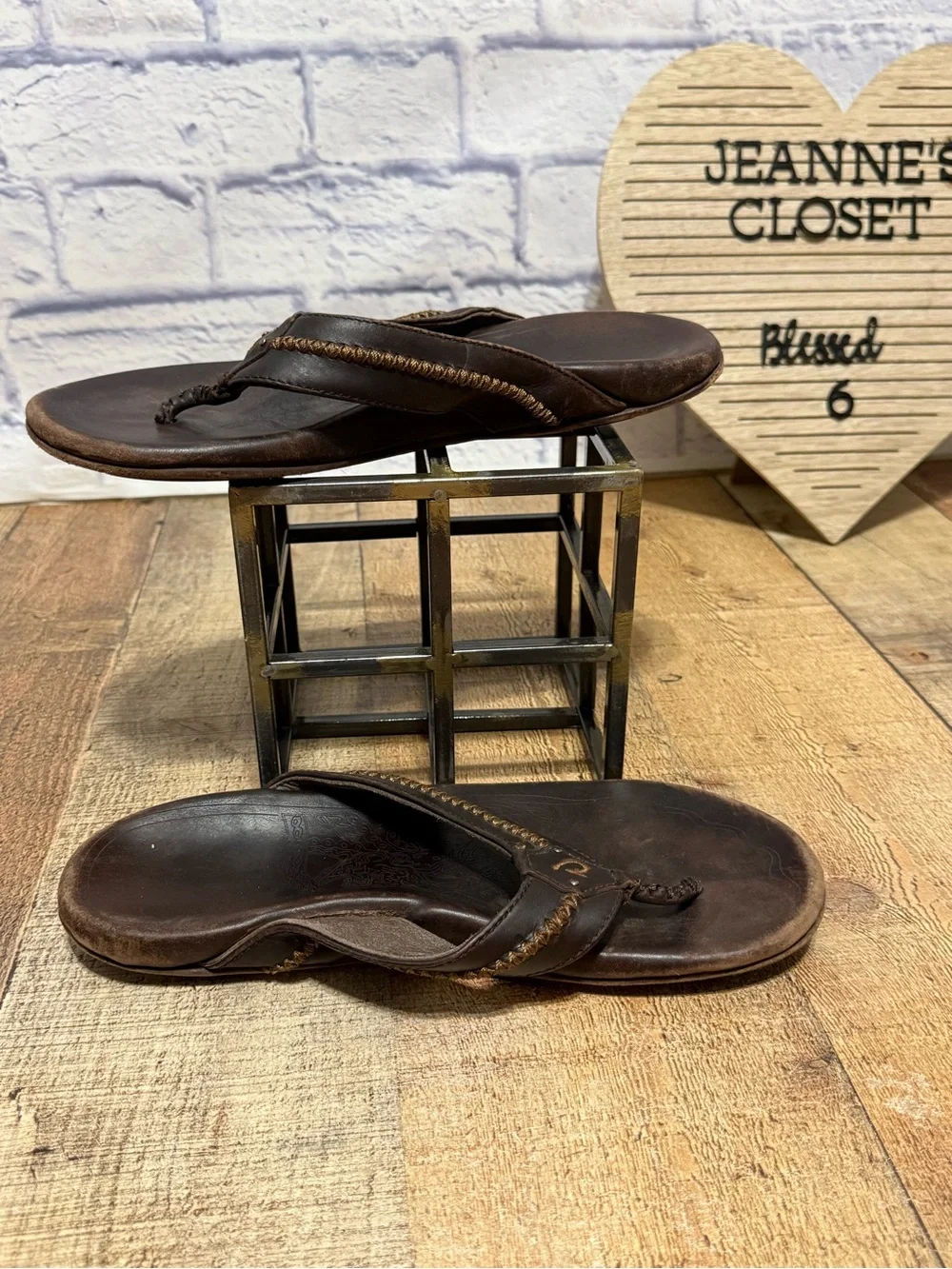 OluKai Mea Ola 9 Chestnut Brown Leather Men's Flip-Flops